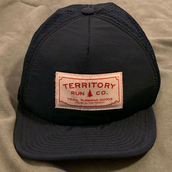 territory run co hat